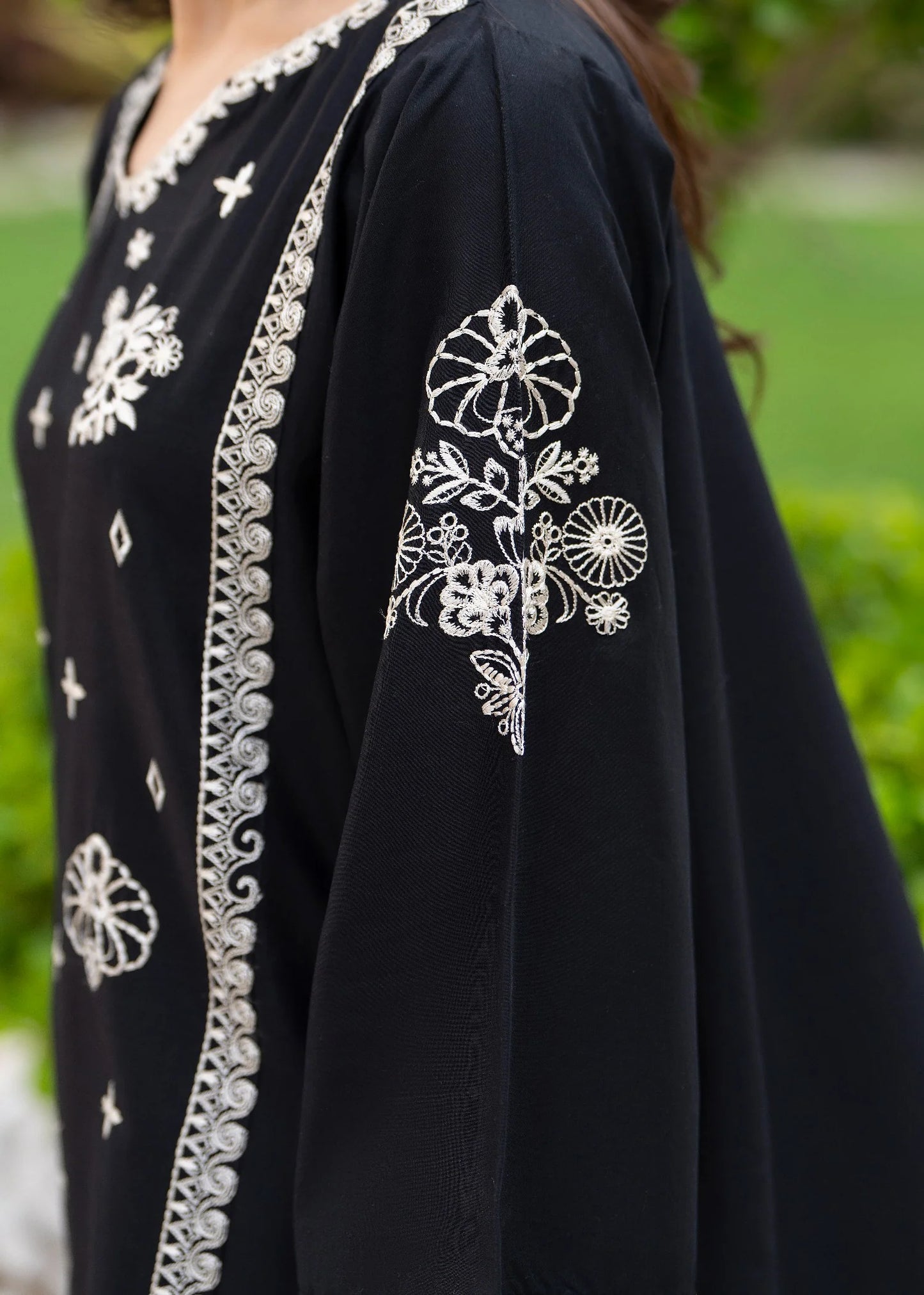 Aurelia 2pc -  Luxury Embroidered Lawn