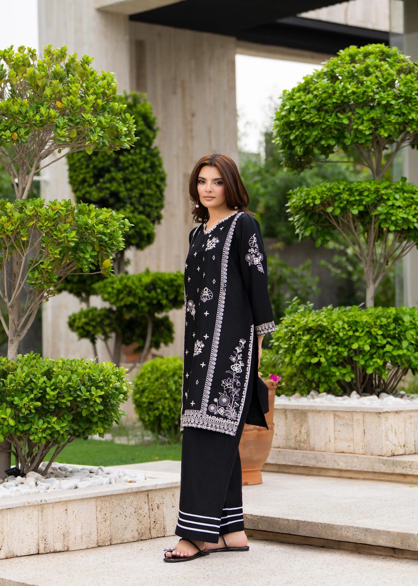 Aurelia 2pc -  Luxury Embroidered Lawn