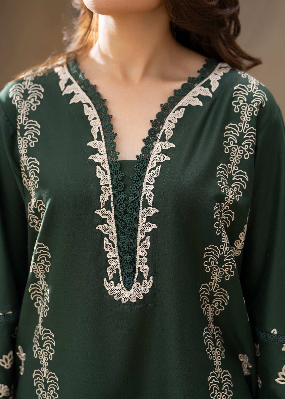 Fariha 2pc -  Luxury Embroidered Lawn