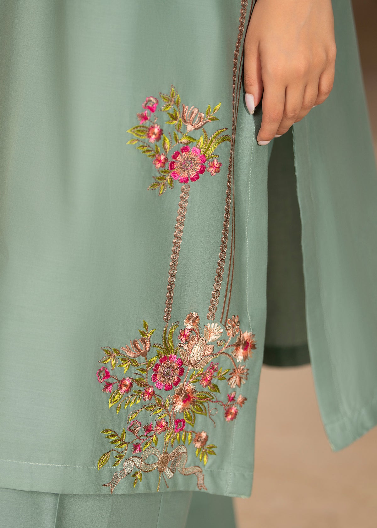 ELARA 2pc -  Luxury Embroidered Lawn